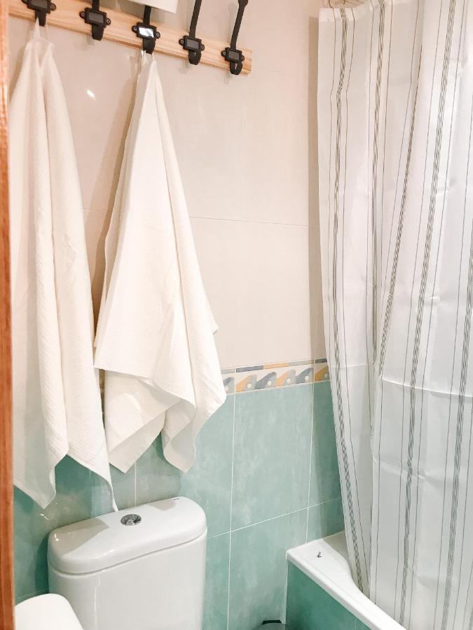 Apartamento estilo costero al lado de la playa Gayanes   Exterior foto